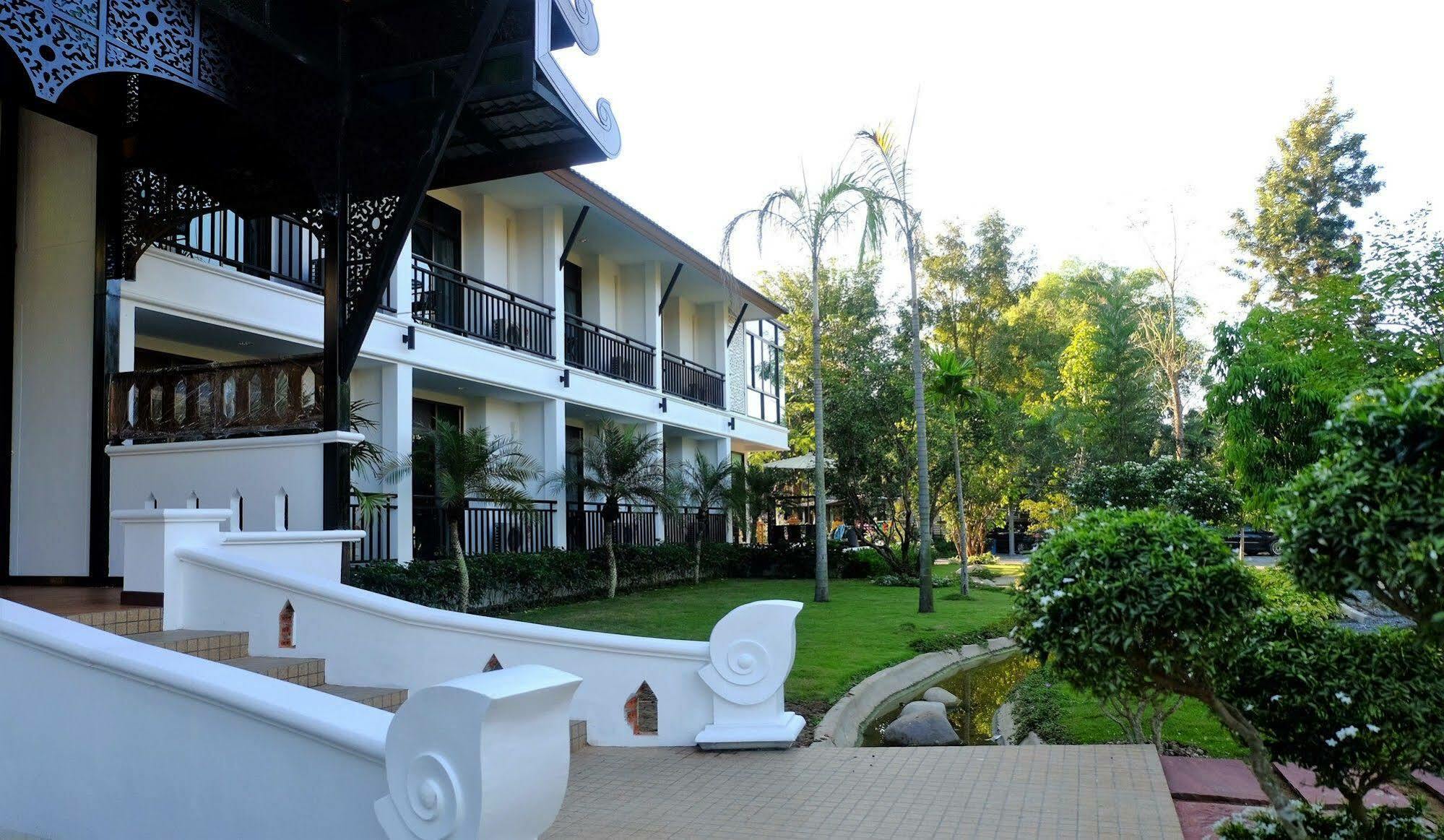 Radateeree Resort Chiang Mai Esterno foto