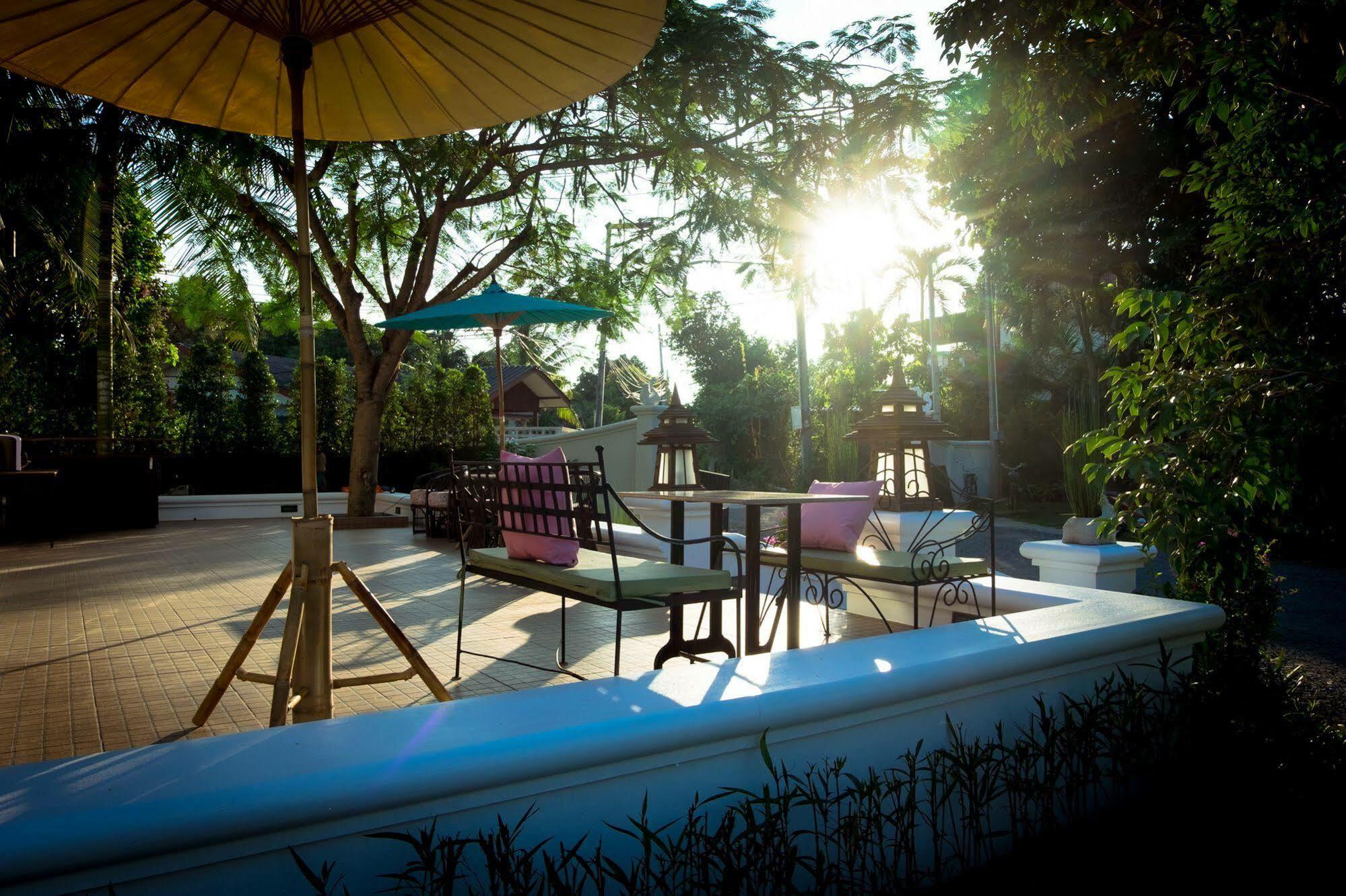 Radateeree Resort Chiang Mai Esterno foto